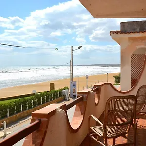 fronte-spiaggia-lido-di-noto.sicilyhotelsitaly.net/